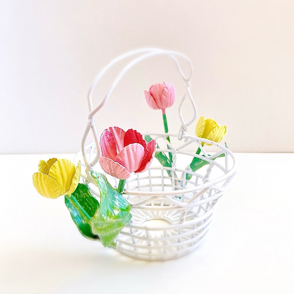 Vintage Mini Metal Tulip Basket